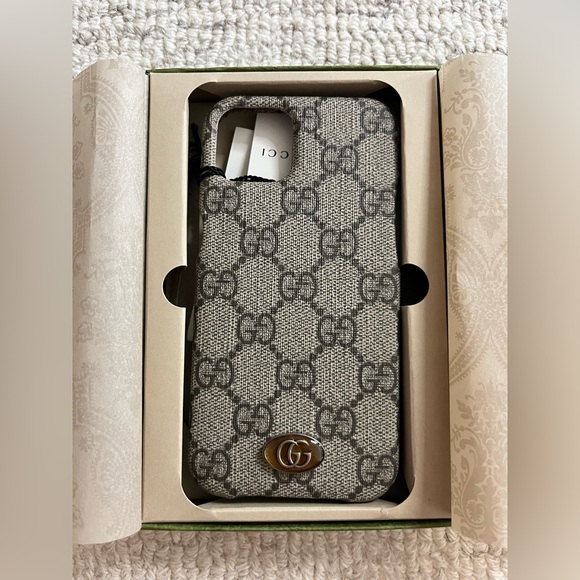 Gucci Other - 🤎NWT🤎 - Gucci Ophidia iPhone 13 Case 💯% Authentic (Can fit iPhone 14)